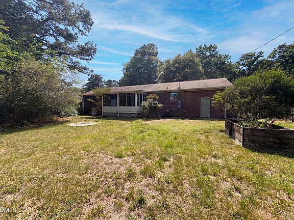 5th image of 4822 Heritage Dr
