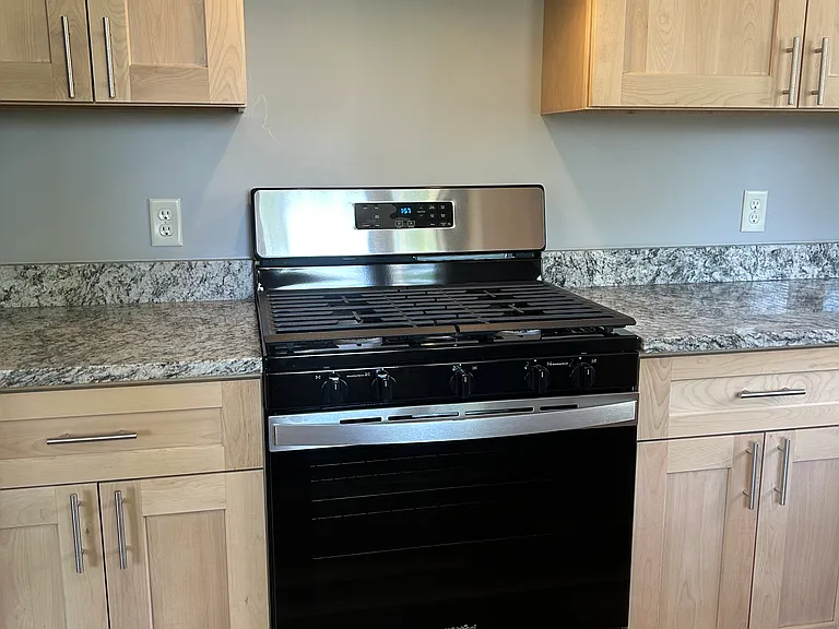 324 S Cotner Blvd — Photo 15
