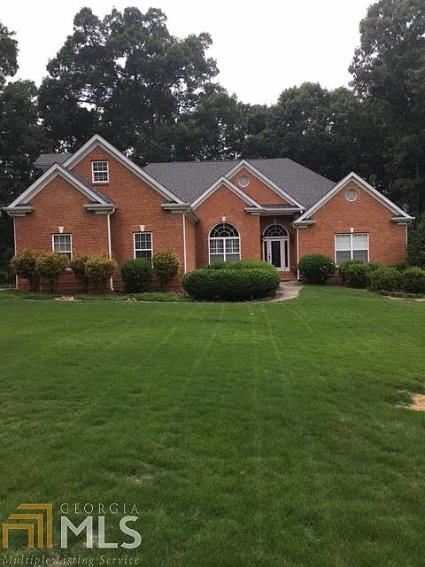 600 Wellington Dr photo 1