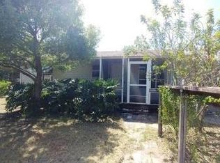 832 Herrod Rd, Lake Wales, FL 33898