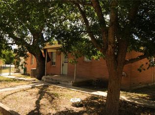 1407 E 4th St, Lampasas, TX 76550