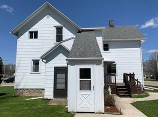 709 W Main St, Hilbert, WI 54129