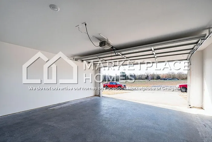 3050 Rosalee Ln — Photo 25