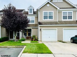 641 London Ct #641, Egg Harbor Township, NJ 08234
