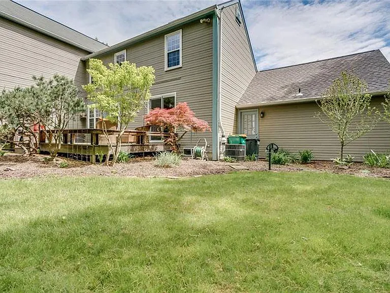 2592 Grouse Rdg #A — Photo 18