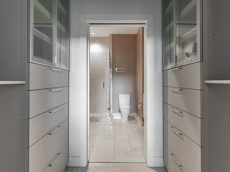32 Traveler St #Penthouse 8 — Photo 14
