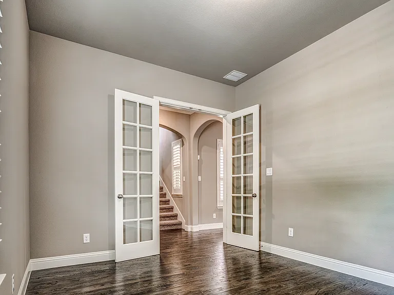 534 Evergreen Dr — Photo 8