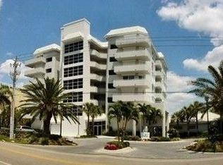 9790 Gulf Shore Dr APT 204, Naples, FL 34108