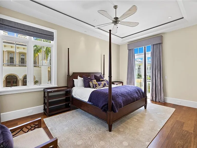 1270 Gulf Shore Blvd S — Photo 8