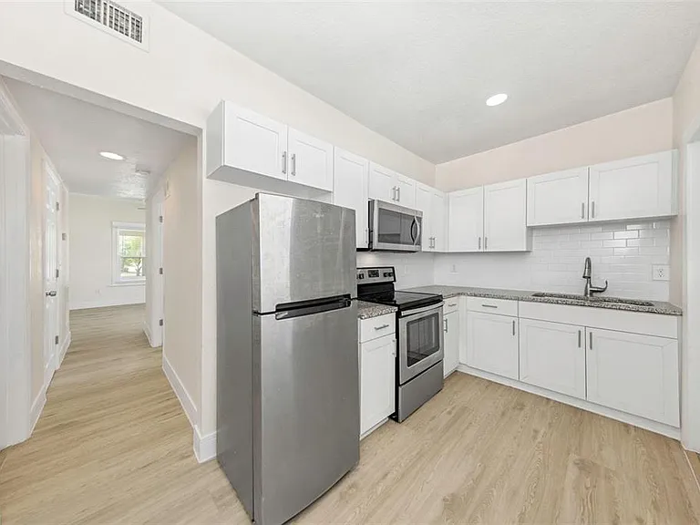 779 4th Ave N #1 — Photo 11
