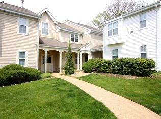 73 Tulip Ln, Freehold, NJ 07728