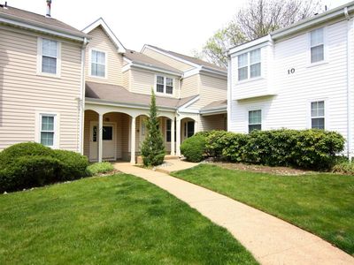 73 Tulip Ln, Freehold, NJ, 07728