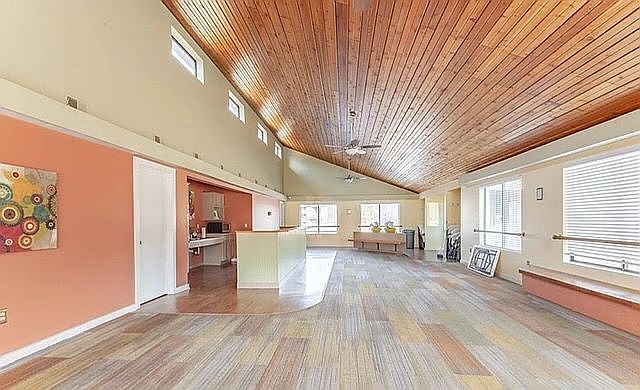 condo clubhouse