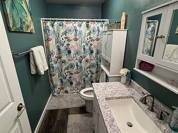 5th image of 2430-2432 Roselawn Rd #2430