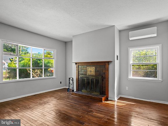 2nd image of 7607 Latham Ave