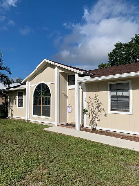 3 bed, 1700 sqft, $2,100 — Photo 2