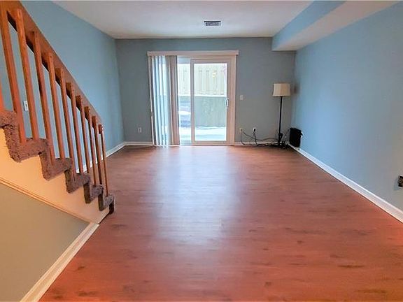 4th image of 33 Dale Ave APT G