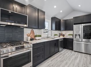 3201 Halifax Ave N, Robbinsdale, MN 55422