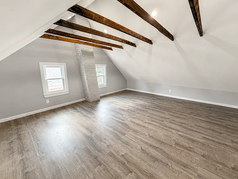 832 Thomas St #834 — Photo 20