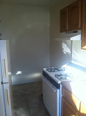 Rented by Guardian Property Management of Brooklyn LLC | media 17