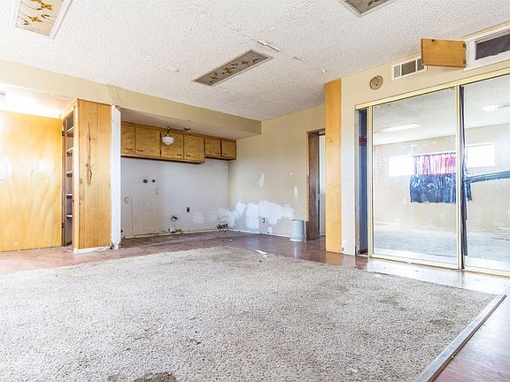 4th image of 9476 Cerra Vista St