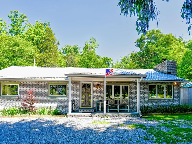 2143 Pisgah Hwy — Photo 3