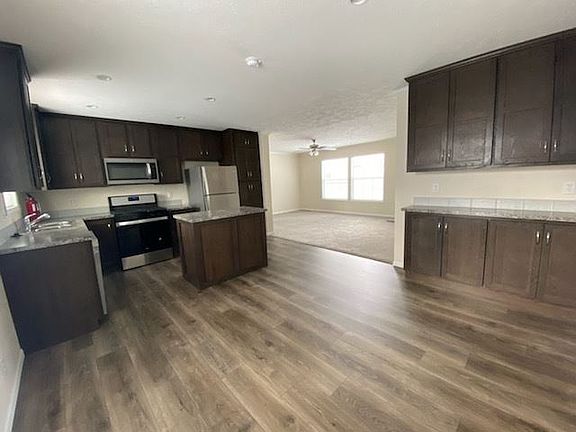 2nd image of 13622 Oaktree Ct #291