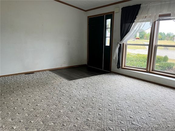 5th image of 573 N Abbott Lane