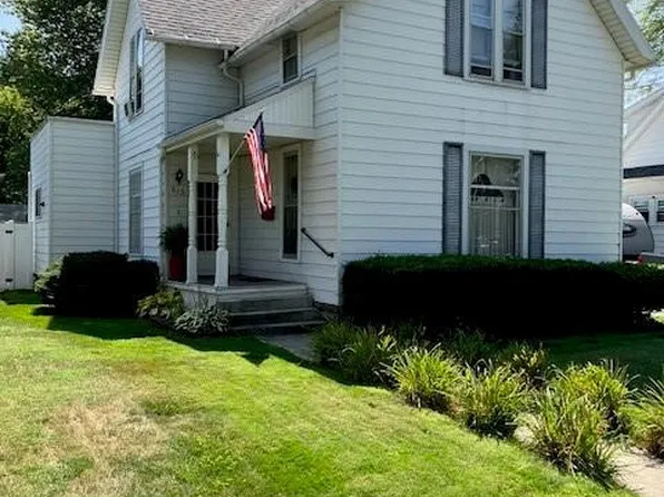 613 W North St, Fostoria, OH 44830