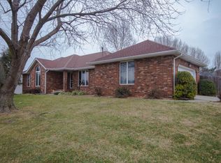 3900 N Farm Road 165, Springfield, MO 65803