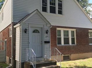 372 Deerfield Rd, Windsor, CT 06095