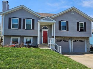 600 SE Ashton Dr, Lees Summit, MO 64063