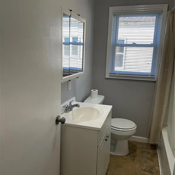 876 Frederick Blvd — Photo 10