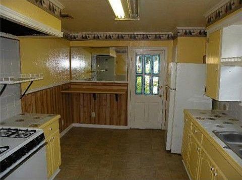 2nd image of 223 E Slattery Blvd