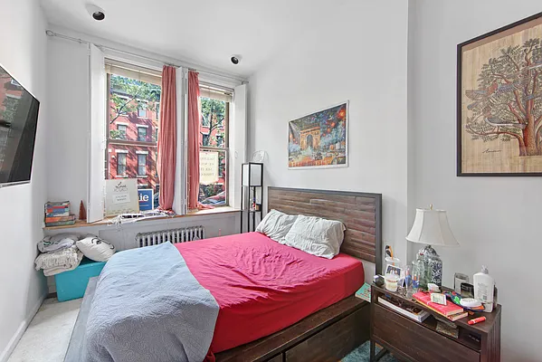 Rented by Charney Real Estate LLC | media 15