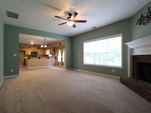 4th image of 1560 Swan Valley Ct