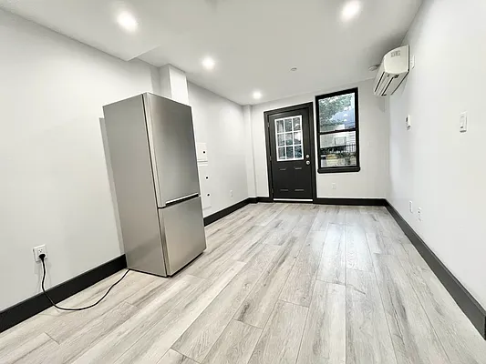 Rented by MADEHOME | media 5