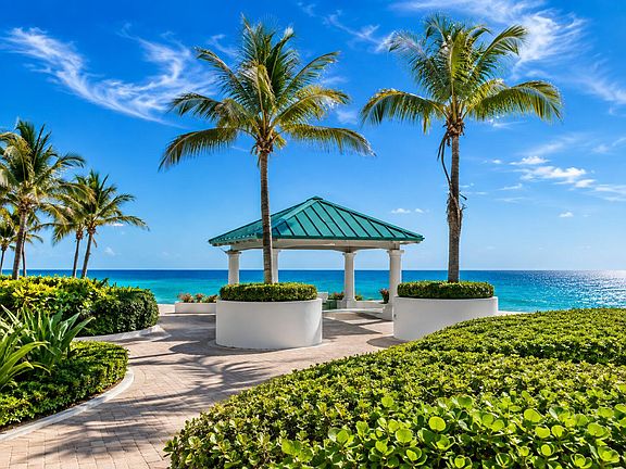 4th image of 16425 Collins Avenue #818