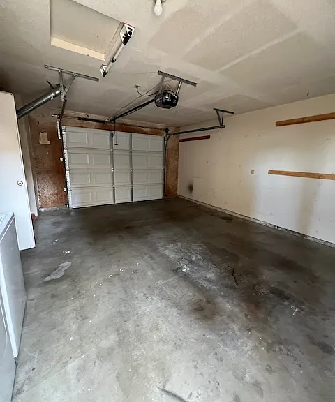 345 S Sunset St #B — Photo 17