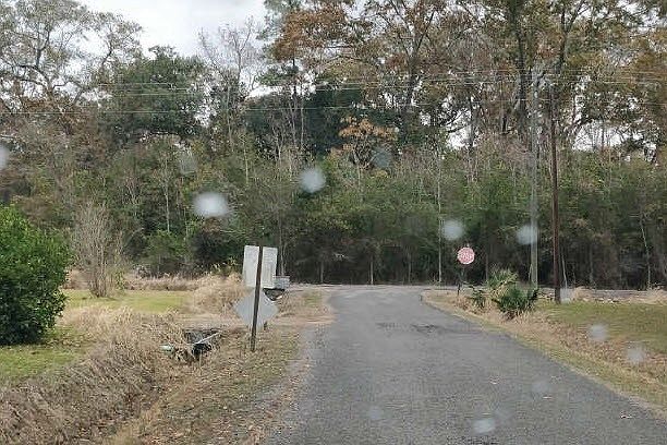 2nd image of 108 Cattail Rd