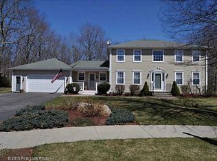 8 Cinnamon Dr, Coventry, RI 02816