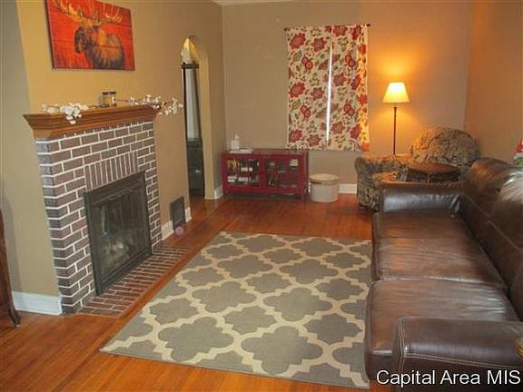 4th image of 356 N Webster Ave
