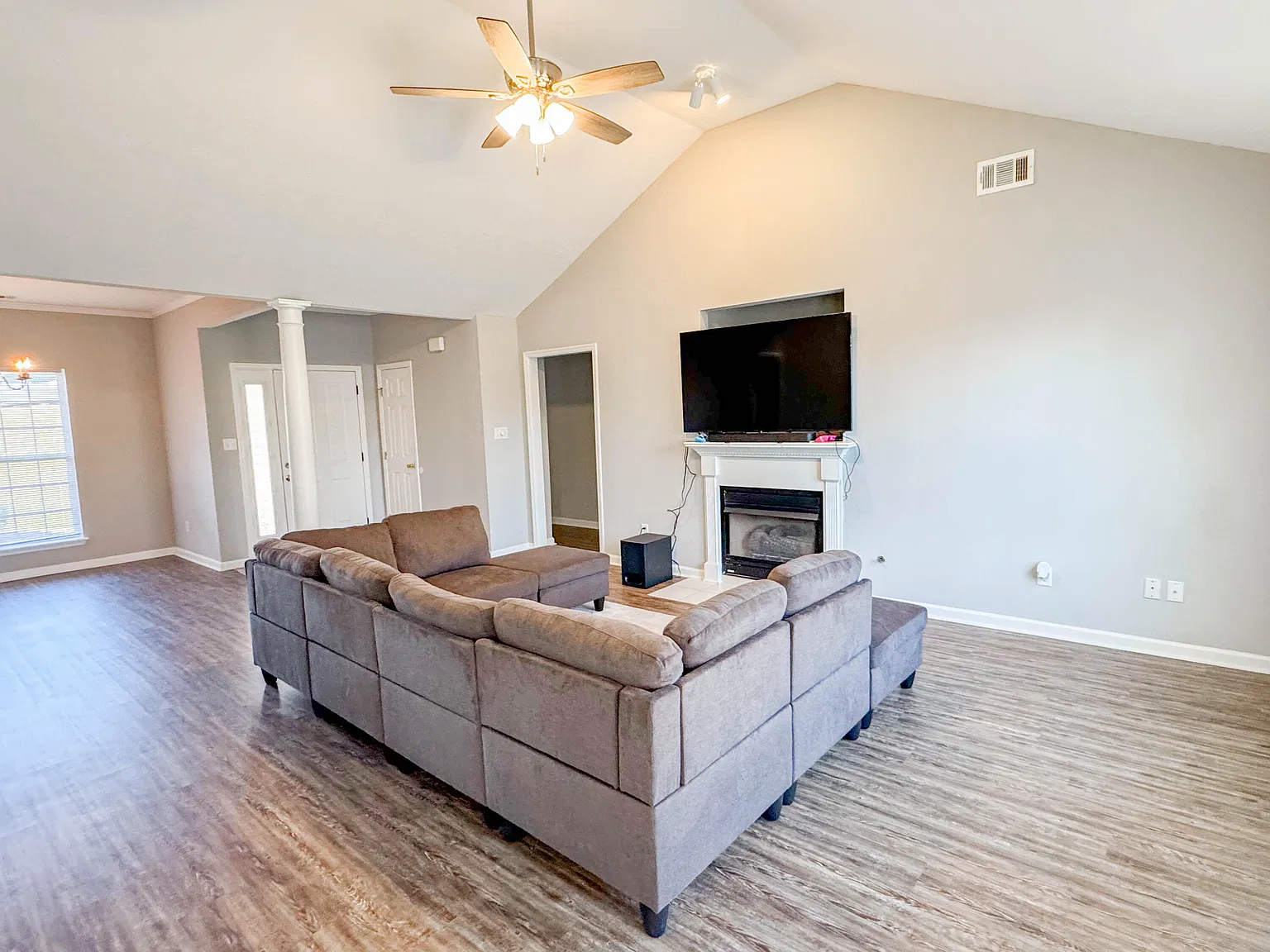 4 bed, 2.0 bath, 1790 sqft, $2,000 — Photo 4