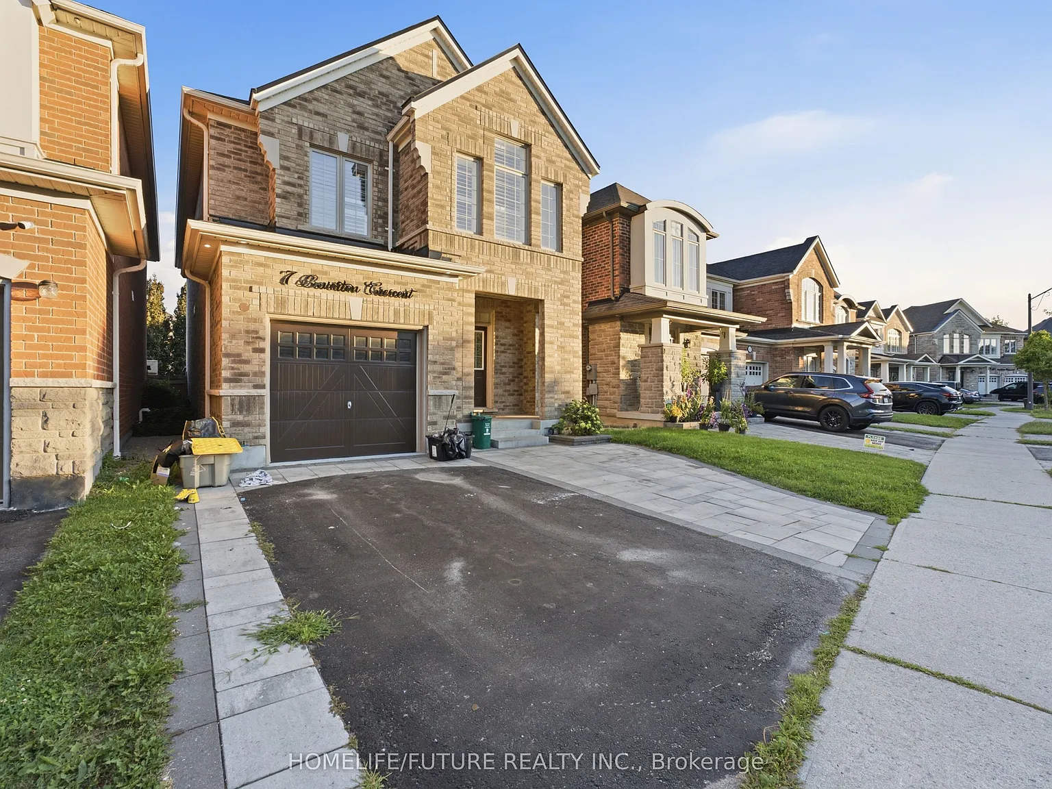 4 bed, $3,300 — Photo 2