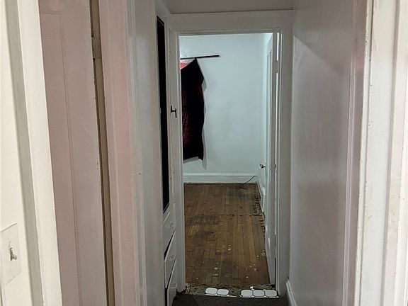 5th image of 3545 E 133rd St
