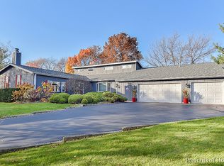 630 Pauline Ct, Gilberts, IL 60136