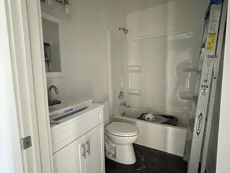 2201 E Harvard Ave — Photo 14
