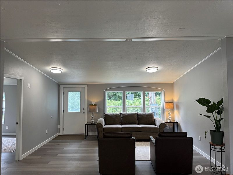 5th image of 2411 Grandview Road #19