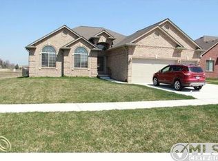 23265 Golf Run Ln, Macomb, MI 48042