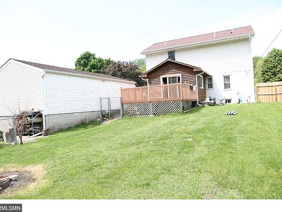 2nd image of 1894 Beaumont St